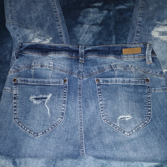 H & H Skinny Distressed Jeans - Picture 5 of 6